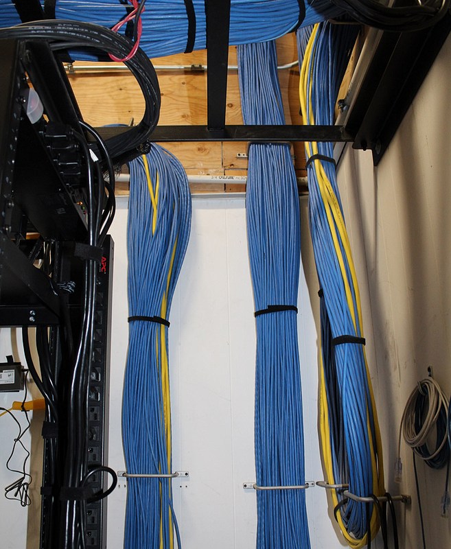 dubuque-cabling-2-657x800