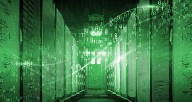 Binärcode-Partikel und neonleuchtende Cyber-Welle. Big-Data-Struktur im modernen Serverraum. Internet- oder Cyberspace-Technologiekonzept. Grünton