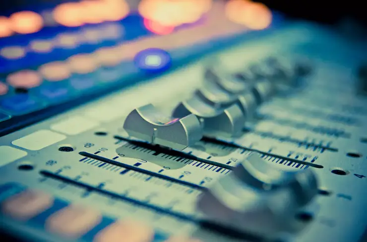 Sound-Control-Board-Broadcast