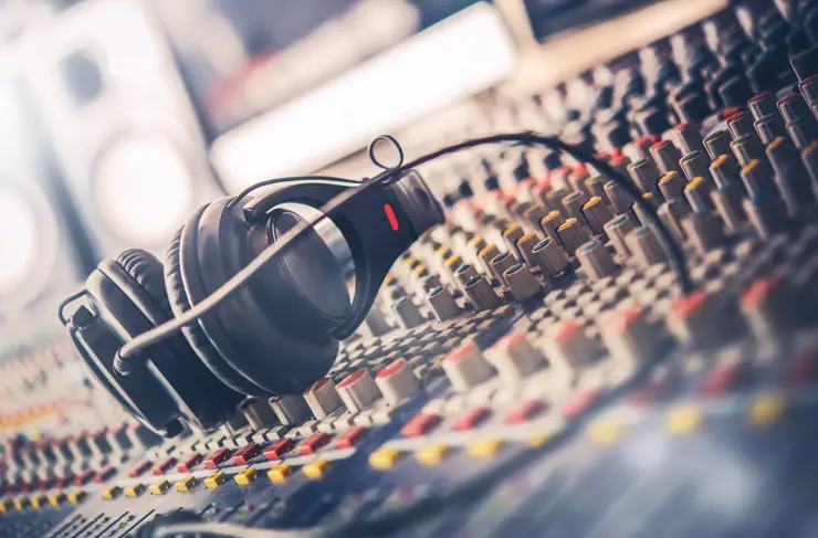 Studio-Broadcast-Board-and-Headphones-Close-Up