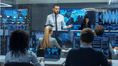 Schaffung von Verbindungen zwischen IT- und OT-Sicherheit zur Verbesserung des Anlagenbetriebs