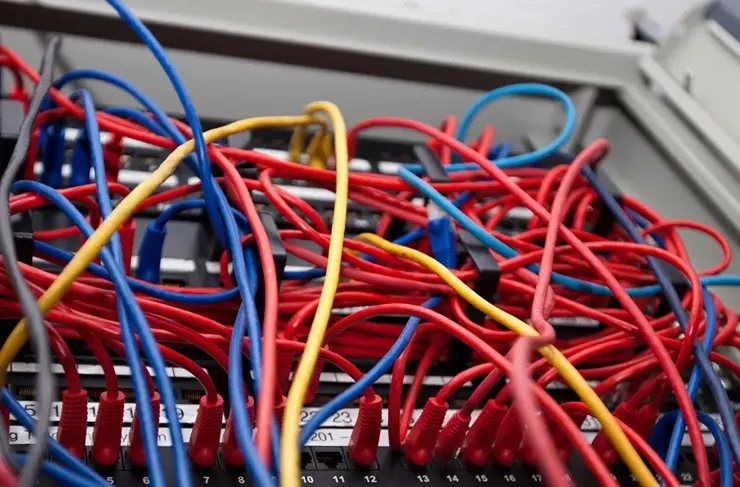 high-density-and-easy-cable-management-can-go-hand-in-hand