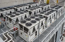 Multuple air cooled water chillers installation