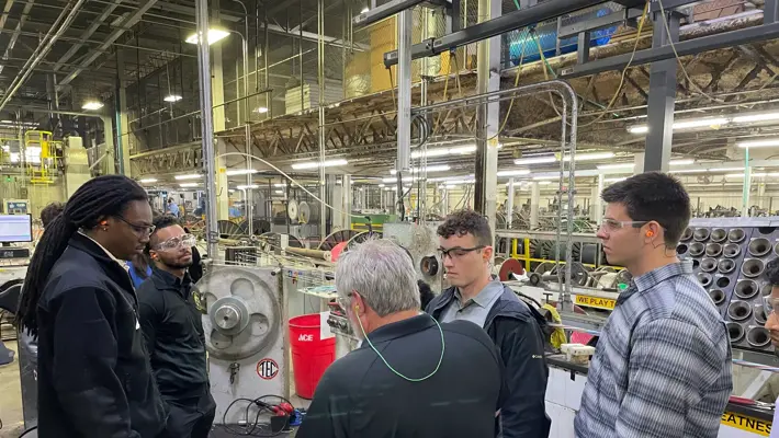 belden-shop-floor-employees