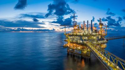 Les commutateurs industriels garantissent la fiabilité du réseau dans le secteur pétrolier et gazier offshore