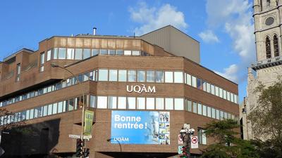 Expanding a Wireless Network Across a Growing College Campus