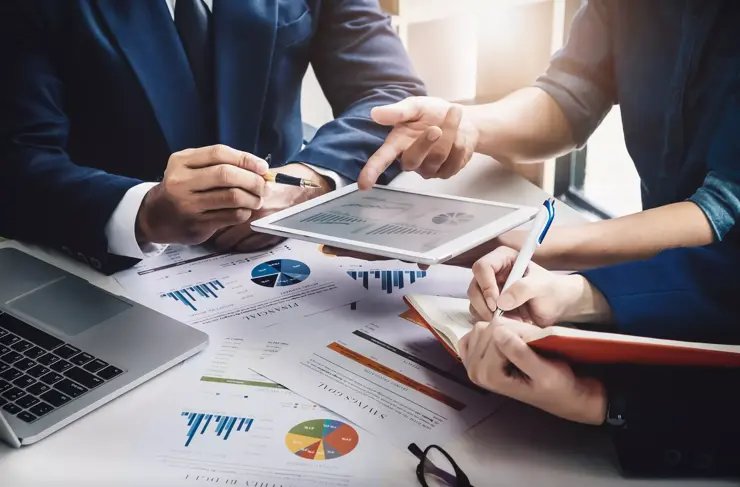 Teamwork-Project-Management-Collaboration-Meeting