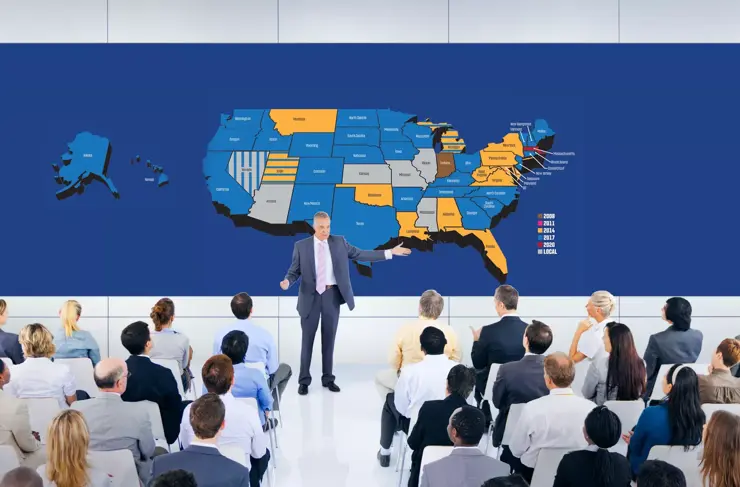 staff-meeting-presentation-presenter-hero-image