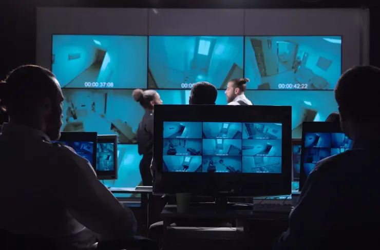 Video-Surveillance-Control-Room-Workers