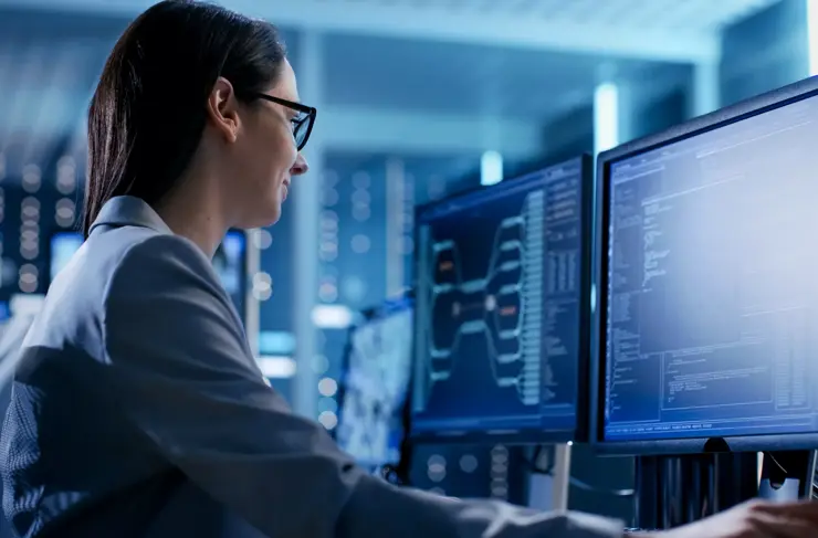 High-Tech-Support-Control-Room-Troubleshooting