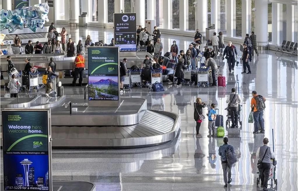 Gepäckausgabe an einem Flughafen